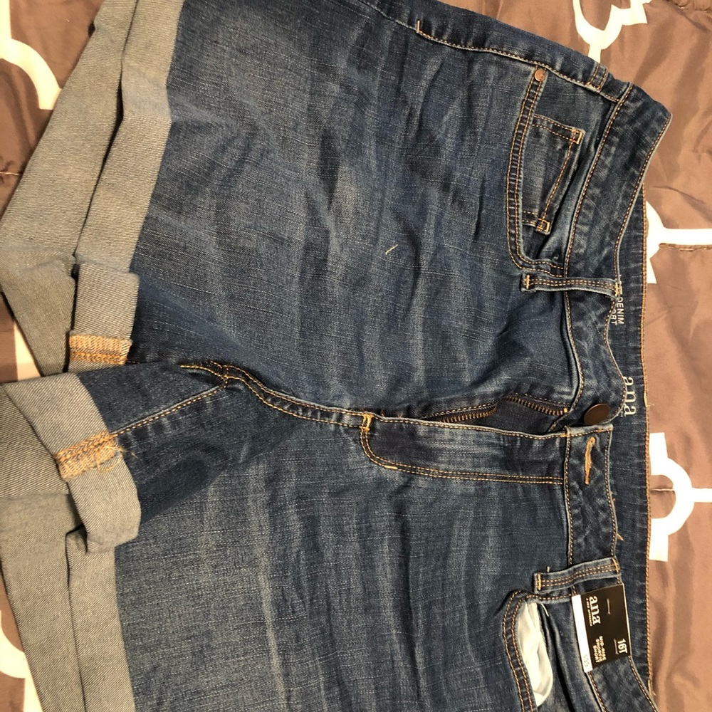 A.N.A jean shorts